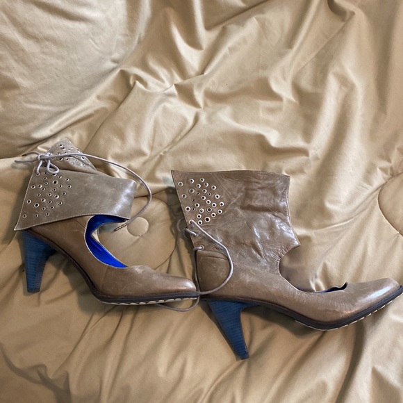 Ankle Boot size 9.5 New - Picture 7 of 8
